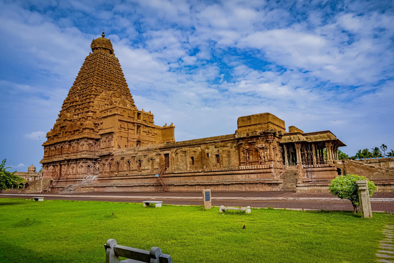 Brihadisvara Temple, Thanjavur — the 216-foot vimana rising over the manicured temple grounds, a UNESCO World Heritage Site built by Raja Raja Chola I in 1010 CE