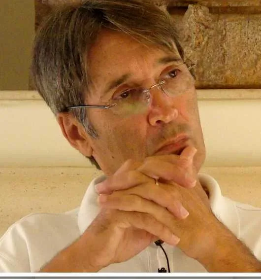 Francis Lucille